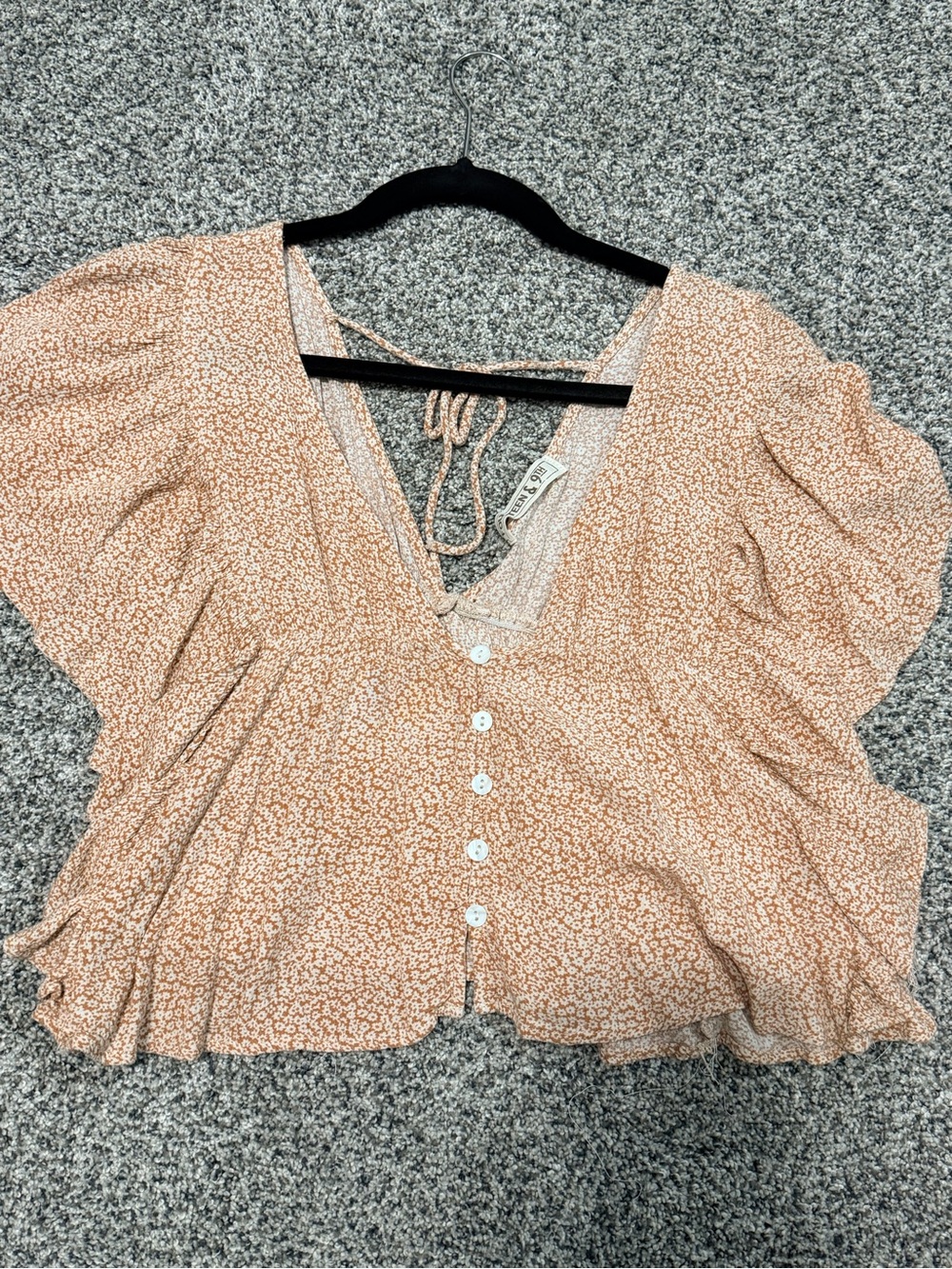 Women’s Floral Button-Front Crop